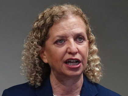 Fact Check: Democrat Wasserman-Schultz Lied — Kristi Noem Did Not Call Venezuelans ‘Dir