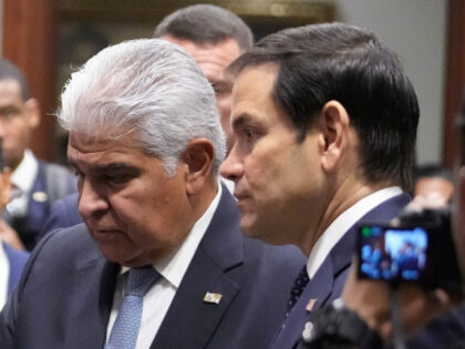 Panama's President Jose Mulino, left, and U.S. Secretary of State Marco Rubio arrive