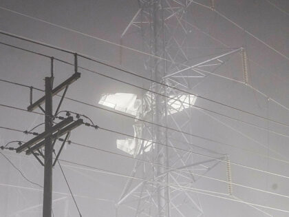 MARYLAND, UNITED STATES - NOVEMBER 28: Powerlines are seen after a small plane crashed int