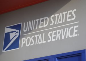 USPS resumes shipment of China, Hong Kong packages hours after suspending them