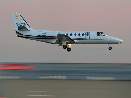 A Cessna 551 lands at Duesseldorf International Airport in Duesseldorf, Germany, 28 Januar